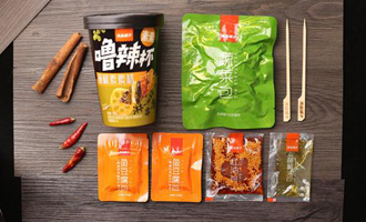 “嚕辣杯”世界杯期間“C位出道”，良品鋪?zhàn)尤绾谓璐驣P玩轉(zhuǎn)新零售？